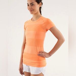 Lululemon Swiftly Tech Short Sleeve Shirt Size 8